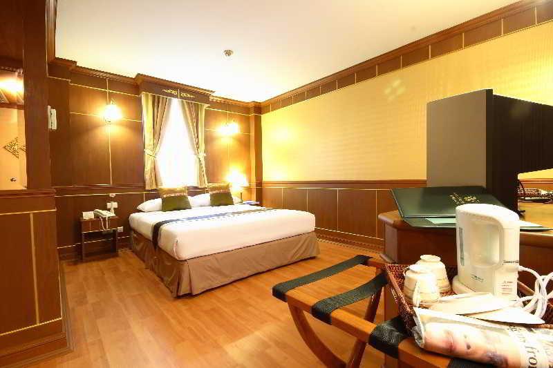Wall Street Inn, Bangkok Extérieur photo