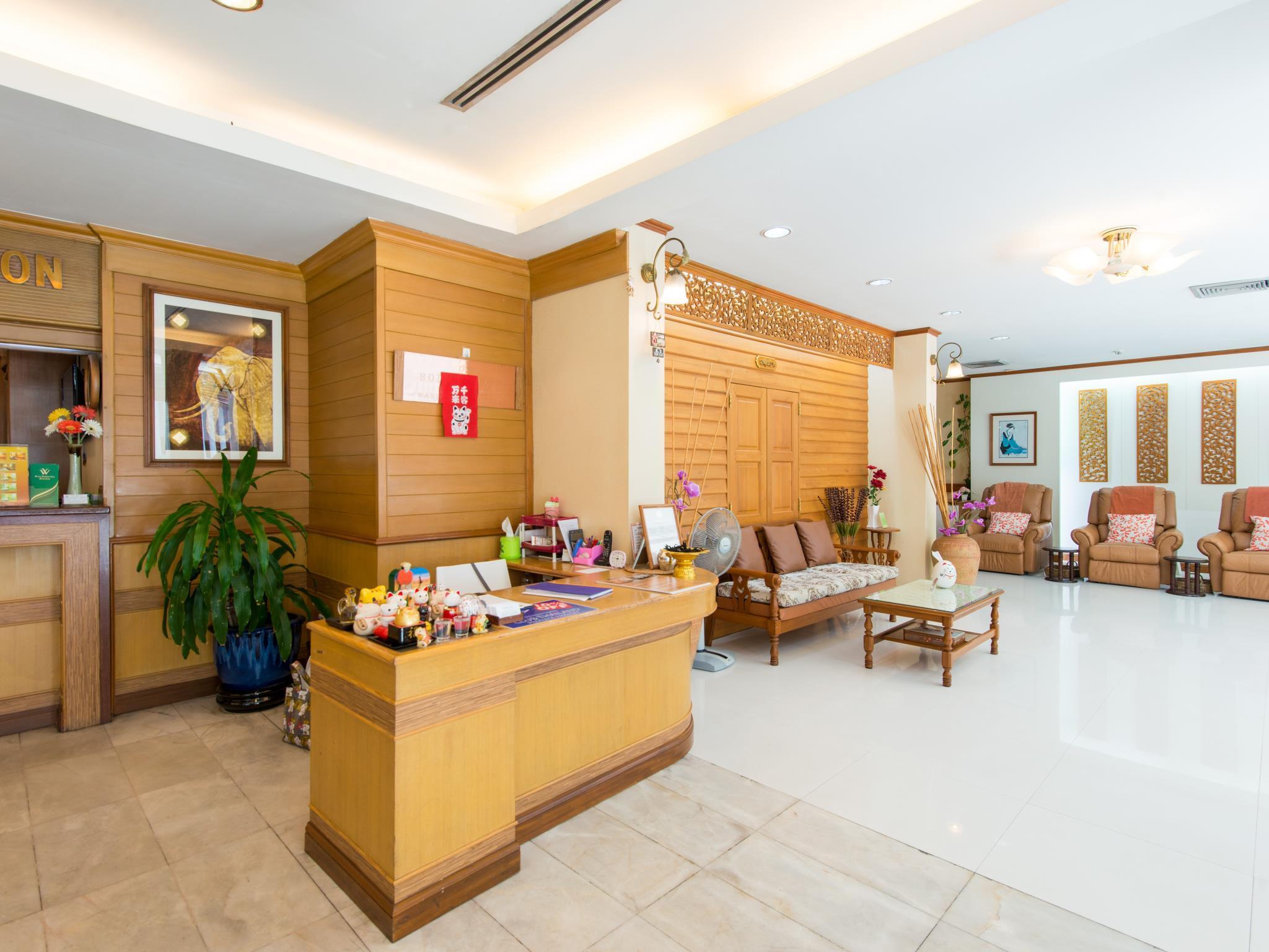 Wall Street Inn, Bangkok Extérieur photo