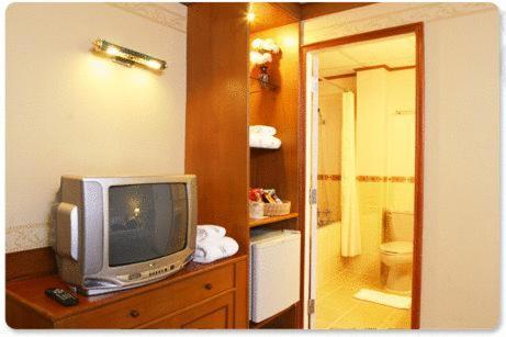 Wall Street Inn, Bangkok Extérieur photo