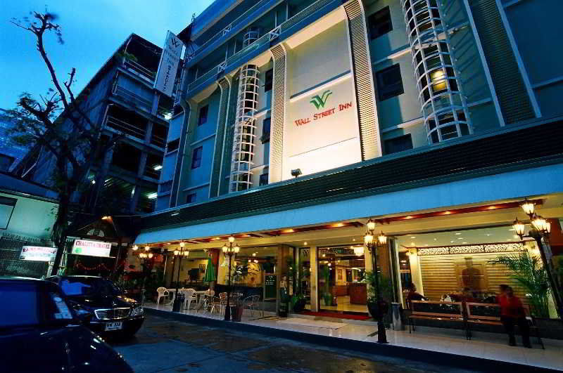 Wall Street Inn, Bangkok Extérieur photo